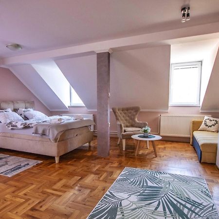 Garden Apartment スボティツァ エクステリア 写真