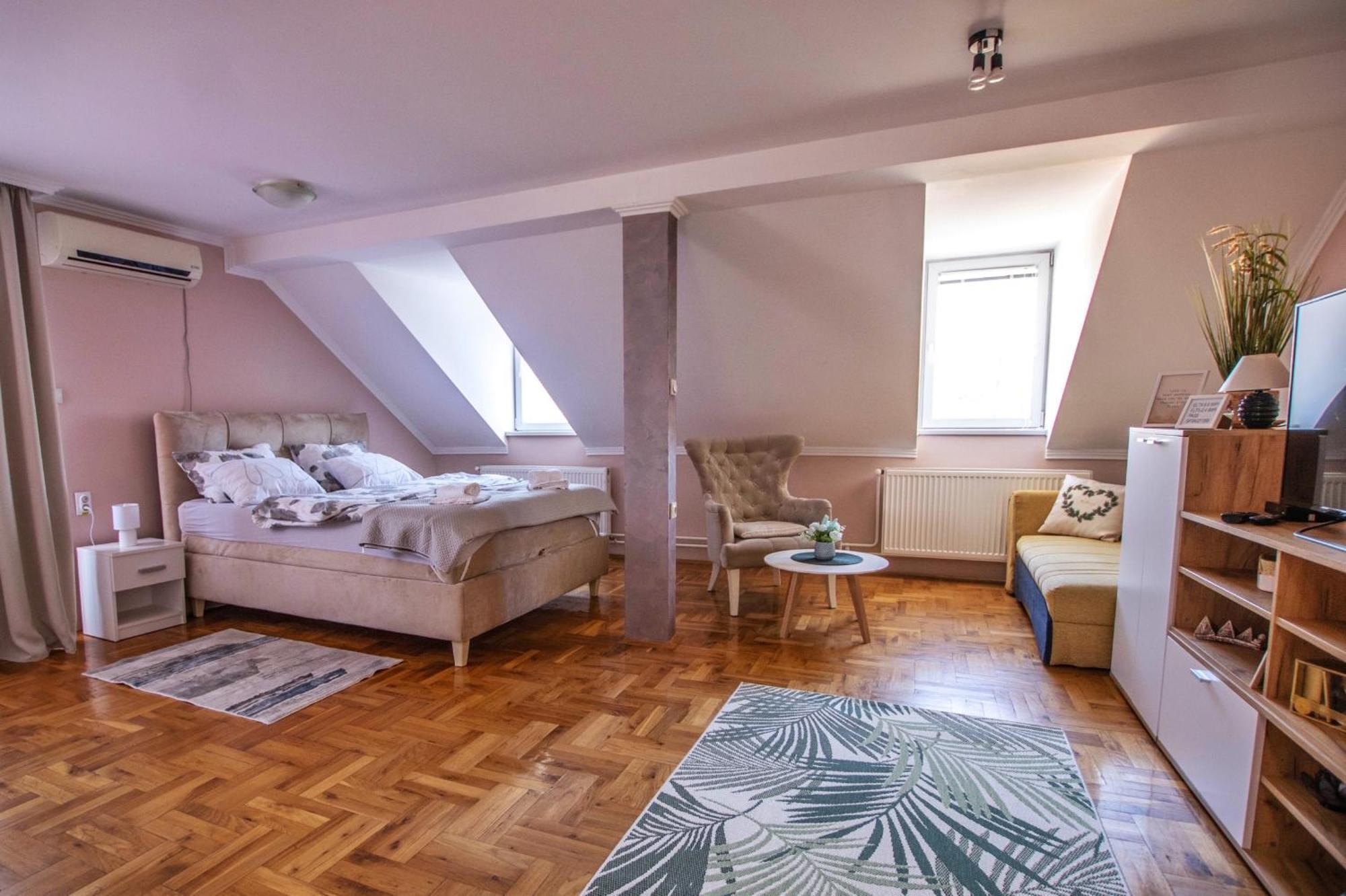 Garden Apartment スボティツァ エクステリア 写真