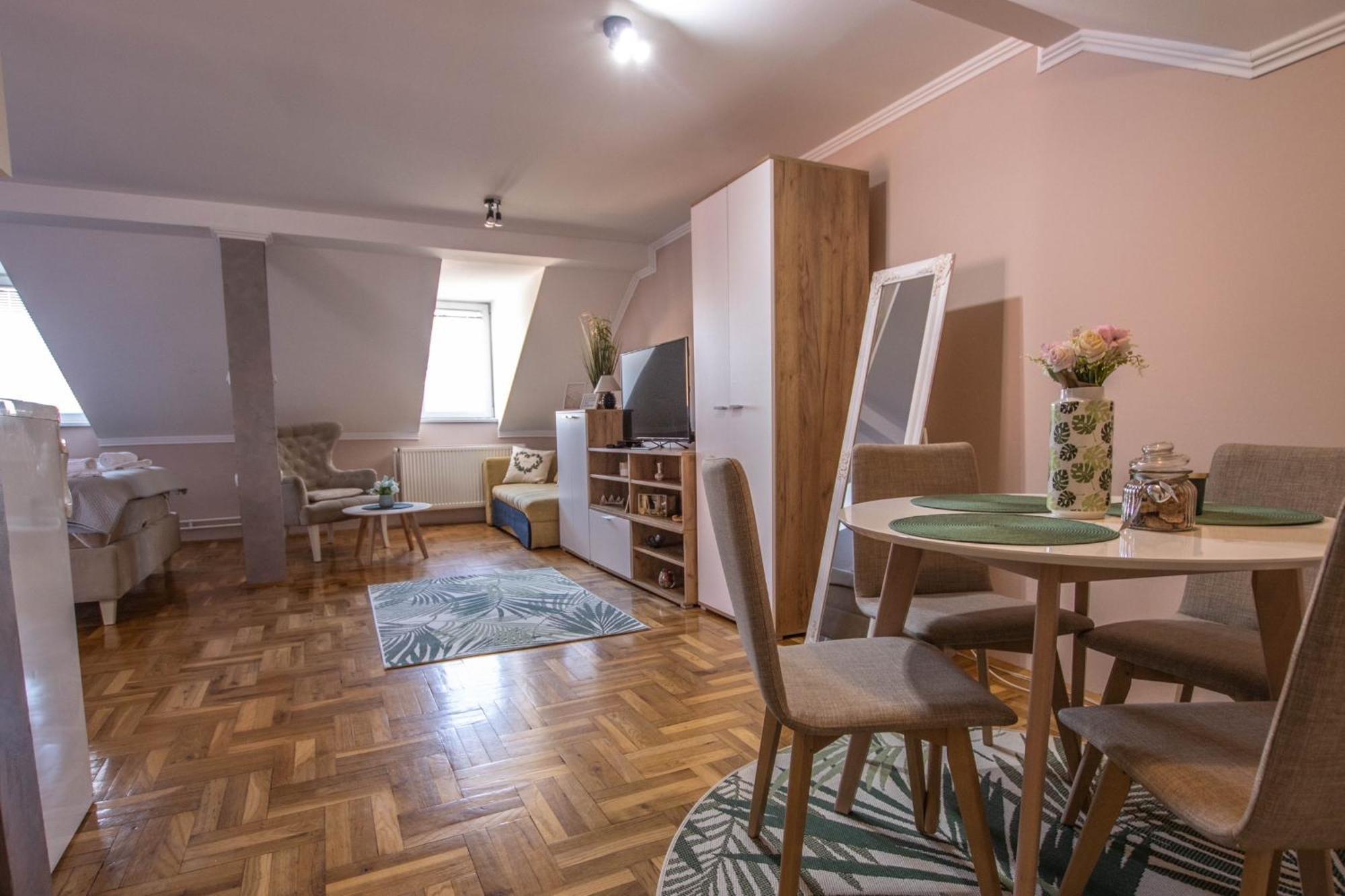 Garden Apartment スボティツァ エクステリア 写真